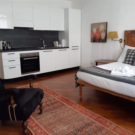 S. Trinita 18, Suites & Rooms Тренто Екстер'єр фото