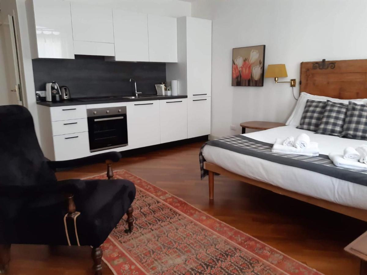 S. Trinita 18, Suites & Rooms Тренто Екстер'єр фото